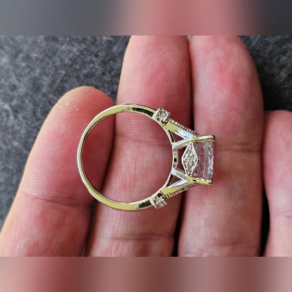 NWOT Moissanite 10MM Round Diamond / 925 Silver Vintage - Picture 11 of 16